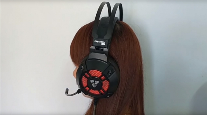 FANTECH HG11 RGB 7.1環繞立體聲電競耳機 簡單開箱