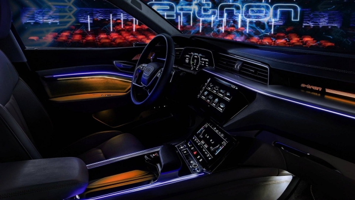 Audi E-Tron 內裝揭曉