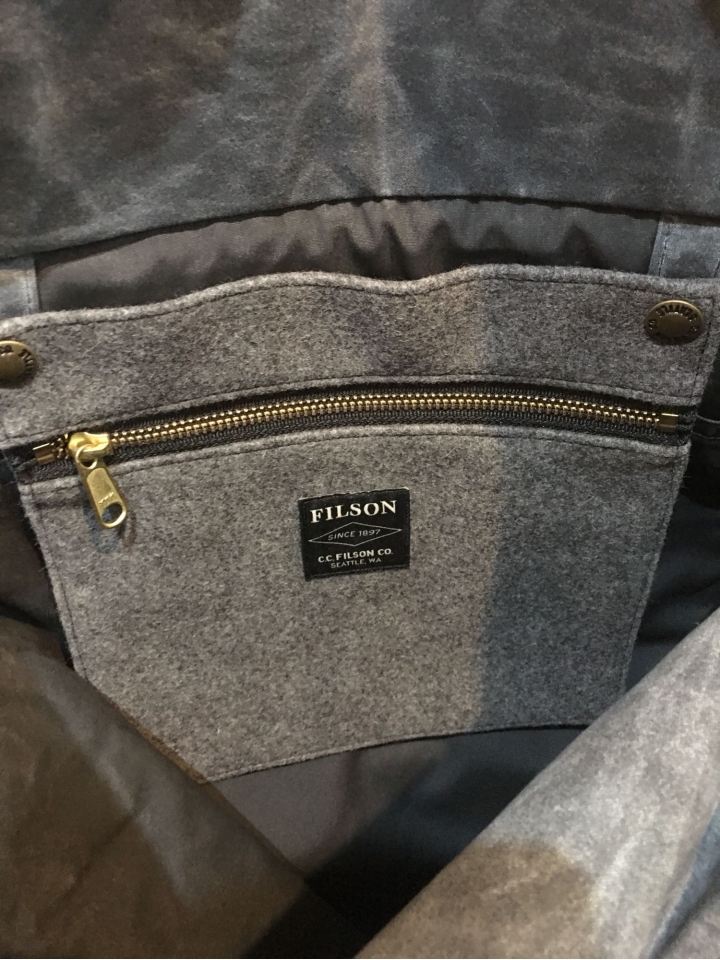 「波特開箱」Filson石蠟洗後背包及Saint Laurent真皮手環