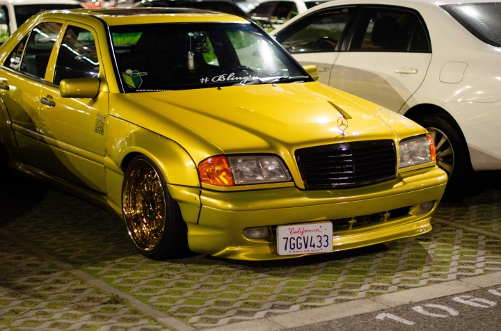 週末夜的車聚：晚上不睡覺？這群人為何要群聚在高鐵站？