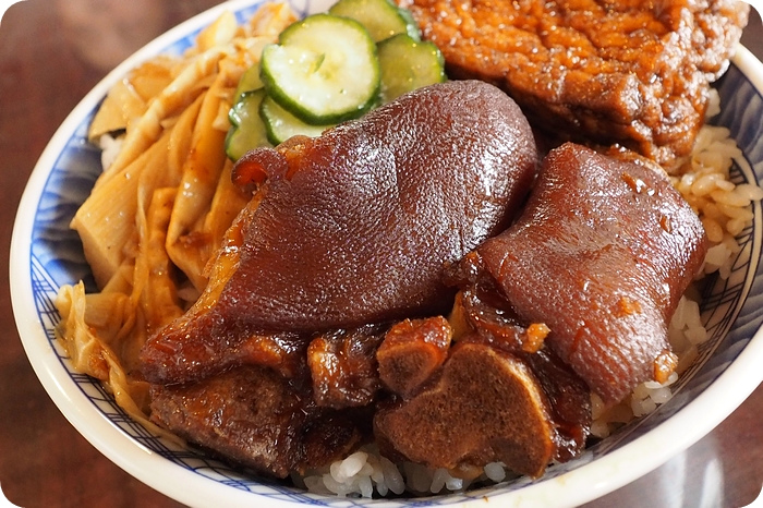 【宜蘭美食】懷念的阿嬤味道,三代媳婦魯肉飯!