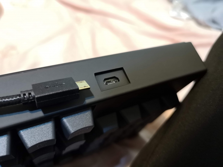 低調中帶奢華，Cooler Master MasterKeys L 銀軸 開箱分享