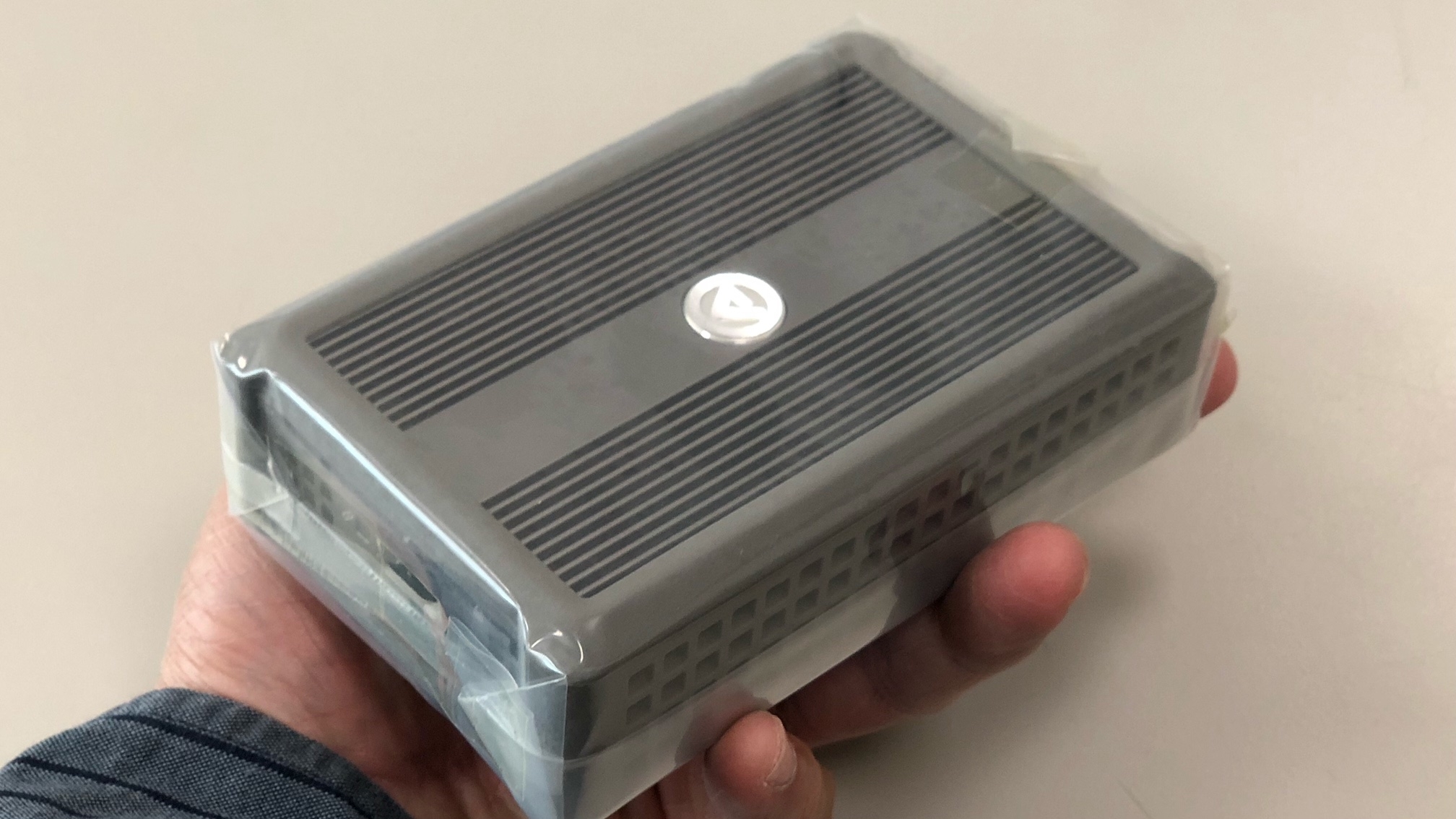 下個世代的網路速度！AKiTiO 雷霆3 10G 乙太網路轉換器(AKiTiO Thunder3 10G Network Adapter)