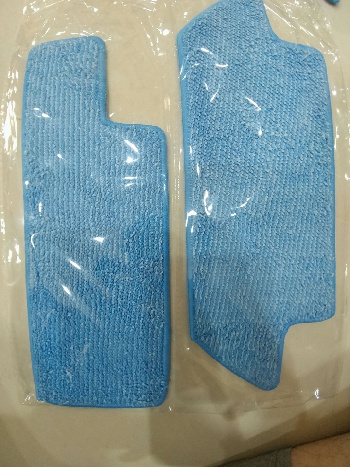 udn剛買的玻妞 LeGee 668，機器上面附的抹布是髒的?-->整組換新的卻發生原地打轉，動彈不得???