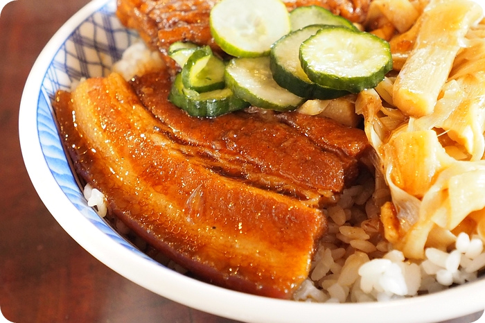 【宜蘭美食】懷念的阿嬤味道,三代媳婦魯肉飯!