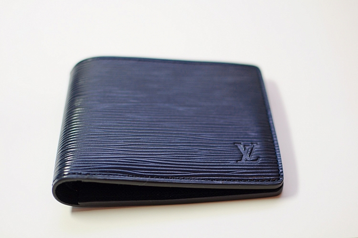 LV Epi 藍色短夾微開箱