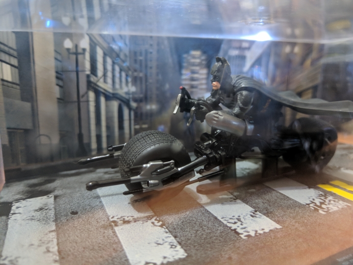 【分享】慶祝蝙蝠俠黑暗騎士10週年，batmobile(tumbler)與batpod個人收藏