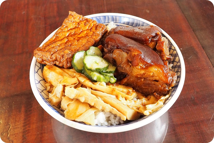 【宜蘭美食】懷念的阿嬤味道,三代媳婦魯肉飯!