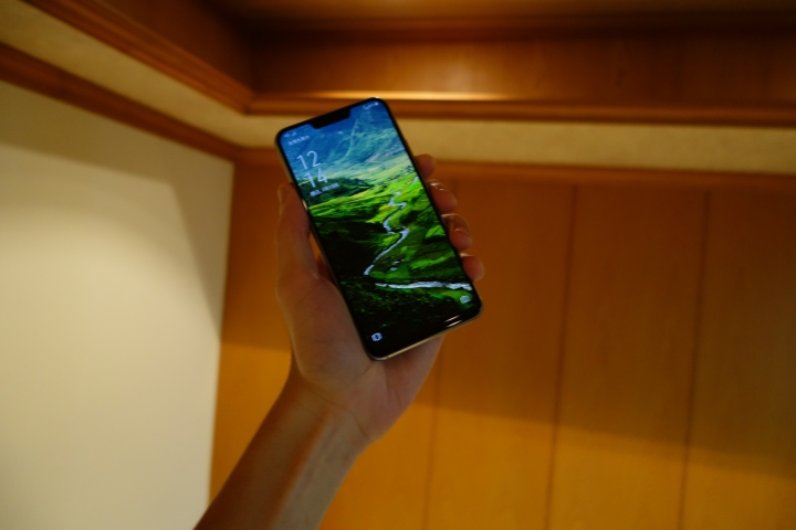 典雅精美，堅固耐用 ASUS Zenfone 5Z不專業開箱