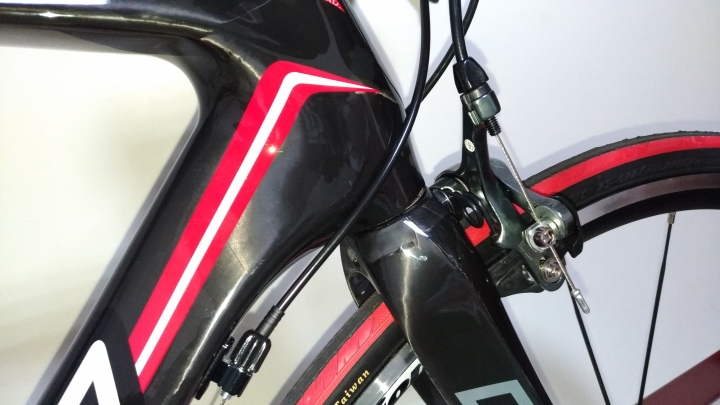 DIZO G6(紅)公路車 開箱 和小問題