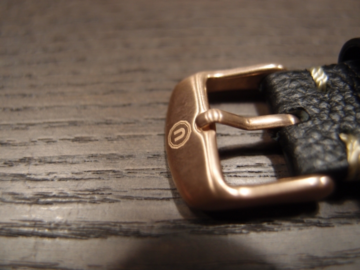 [開箱] Undone Watch 漸層紅 Urban Mystique Mars