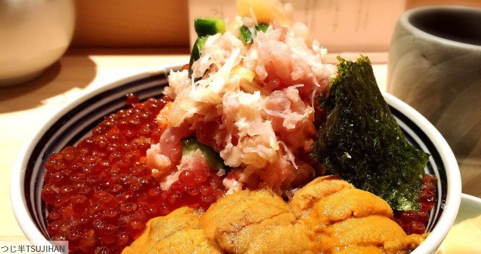 鮭魚卵、海膽堆疊成山！東京TOP 1海鮮丼「つじ半TSUJIHAN」登陸台北信義，排隊傳奇名店一定要吃