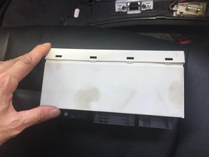 E46 318中控鎖電腦故障維修DIY