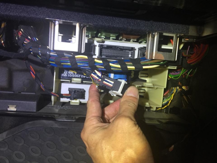 E46 318中控鎖電腦故障維修DIY