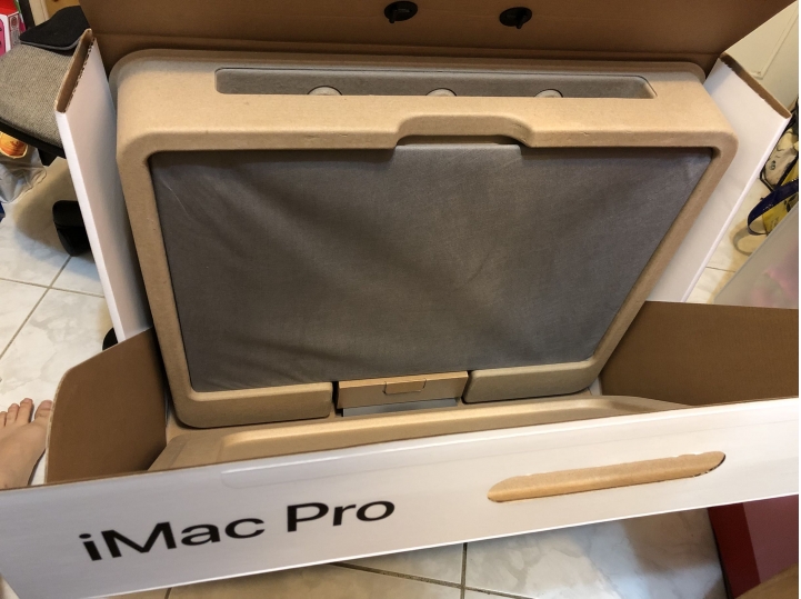 iMac Pro 開箱！