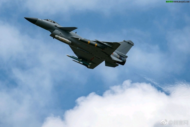 解放軍殲十 增加 空地打擊任務