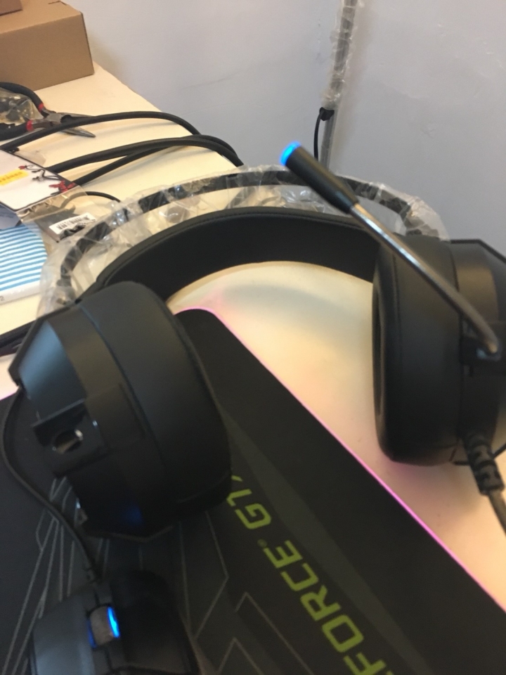 [心得] Fantech HG11 7.1 USB耳機開箱心得