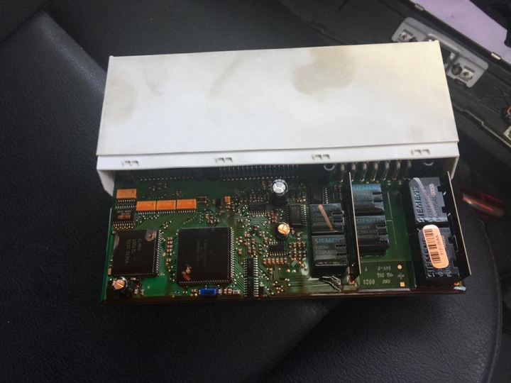 E46 318中控鎖電腦故障維修DIY