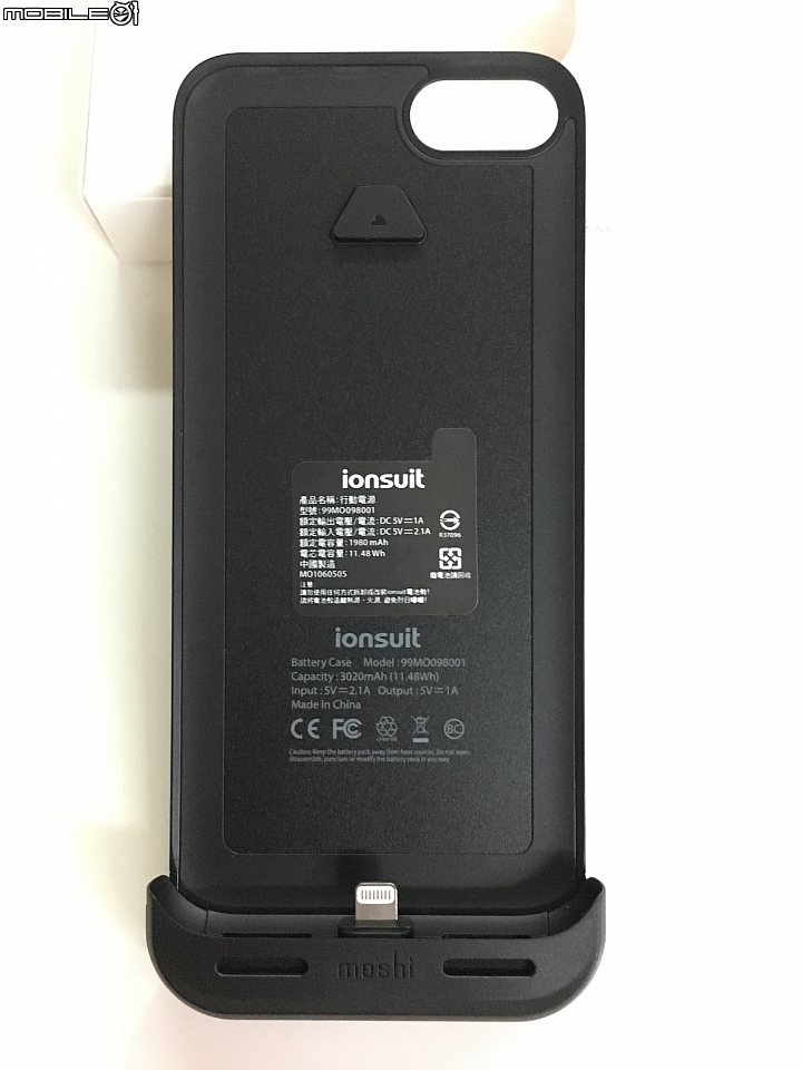 分享新買的iphone7/8 moshi可拆式電池殼ionsuit