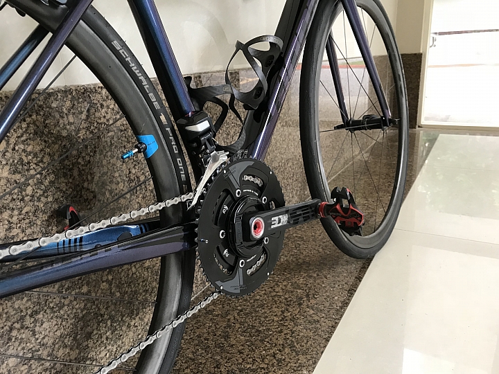 [心得] GIANT TCR ADV SL變色龍開箱 加碼與 2011 CANNONDALE SUPERSIX HM比較