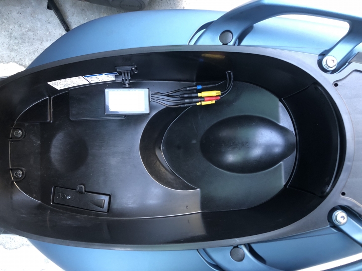 【開箱】分享我的第一台FLYONE MP09前後錄影機車行車紀錄器