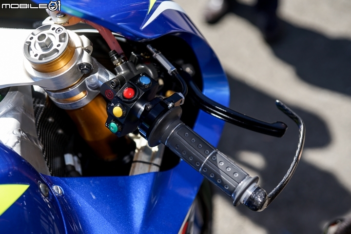 【採訪】SUZUKI MotoGP 工廠賽車 GSX-RR 到港！為 2018 台北重機展準備！
