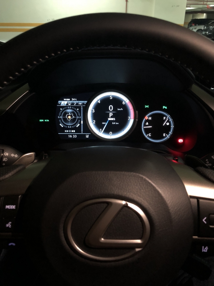 RX300 F Sport 也不算是開箱的假開箱文]
