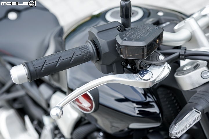 2018 Honda CB1000R 公路賽道試駕 展現極簡美學