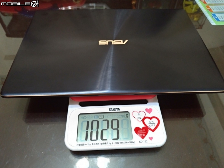 【Zenbook S 開箱】S出擊，女超人也心醉