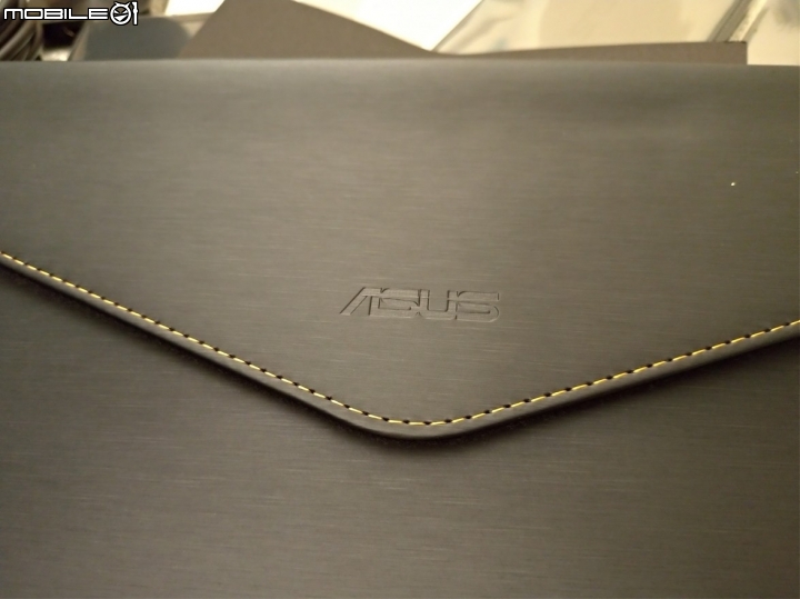 【Zenbook S 開箱】S出擊，女超人也心醉