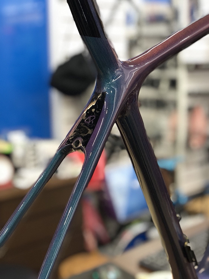 [心得] GIANT TCR ADV SL變色龍開箱 加碼與 2011 CANNONDALE SUPERSIX HM比較