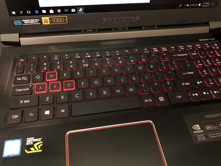 【全台首發開箱文】 第八代Acer Predator Helios 300 美國版 PH315-51-78NP