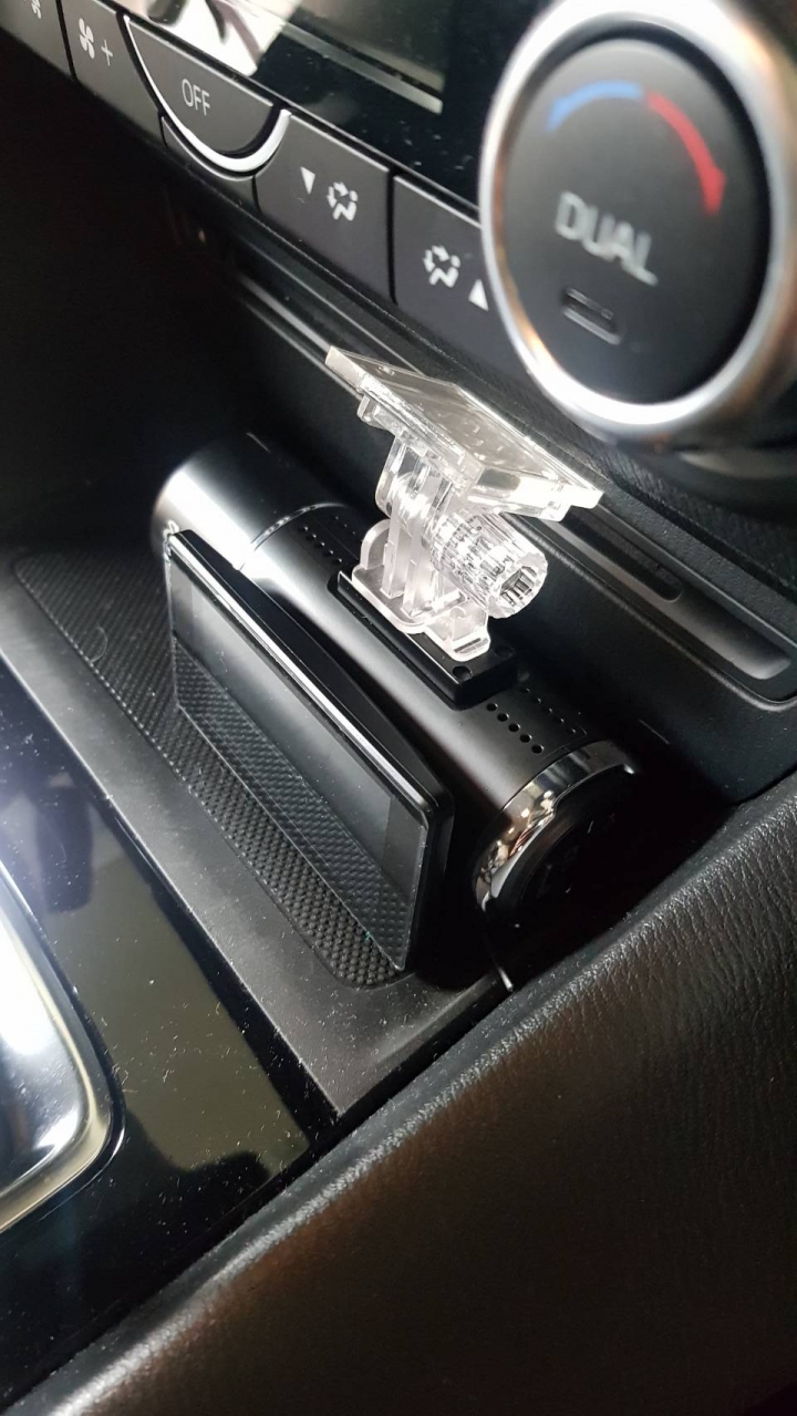 千萬不要買剛上市的DOD QR10前後鏡頭行車記錄器，客服也很糟