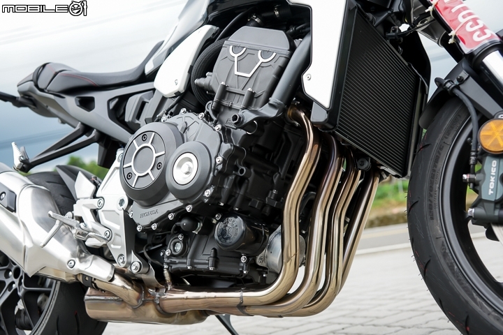 2018 Honda CB1000R 公路賽道試駕 展現極簡美學