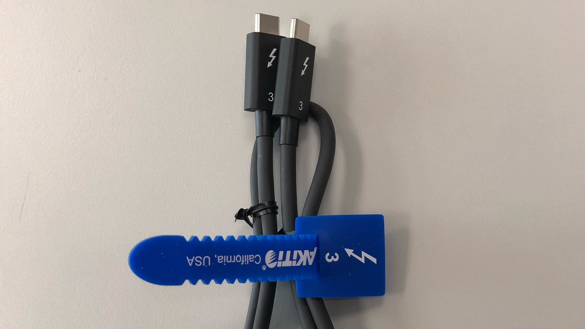 下個世代的網路速度！AKiTiO 雷霆3 10G 乙太網路轉換器(AKiTiO Thunder3 10G Network Adapter)