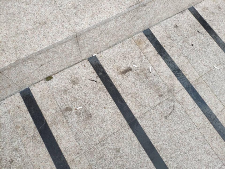土城日月光摩樣賣場管理者請進