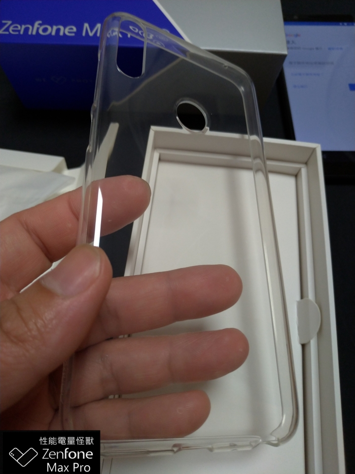 ASUS ZenFone Max Pro 開箱.外觀(酷炫銀及宇宙黑)篇