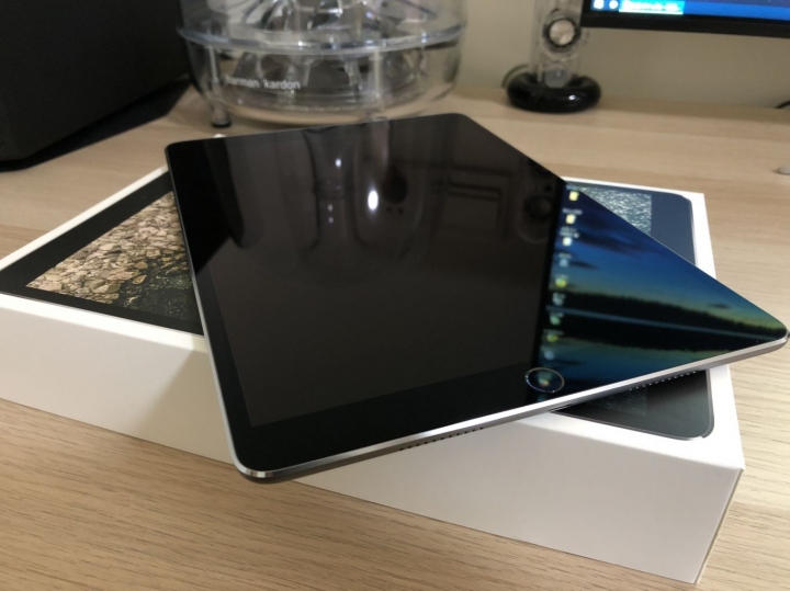 想給母親大人買支iphone 請各位推薦
