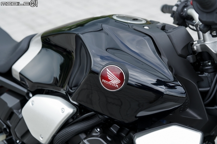 2018 Honda CB1000R 公路賽道試駕 展現極簡美學