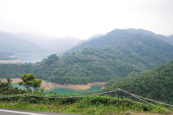 【新北石碇 | 景點】流淌在重重山巒間的一泓碧綠✲千島湖