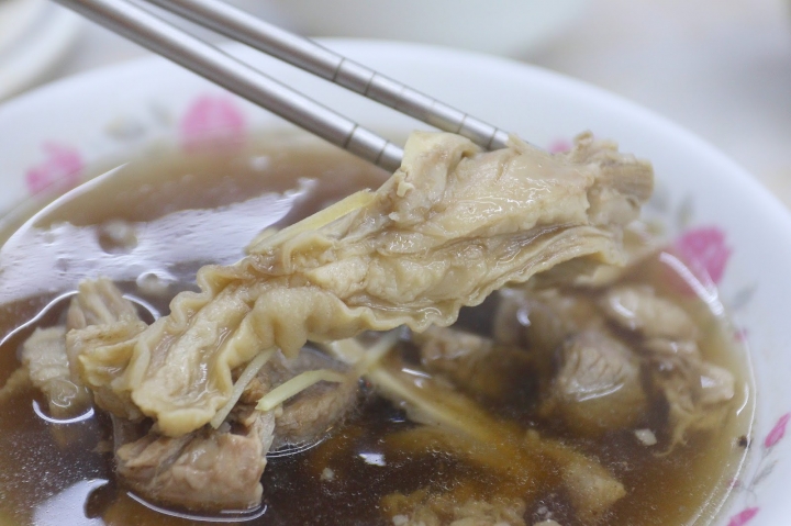 [台南][東區] 老邱羊肉爐 ~ 高CP老牌名店搬新家啦~