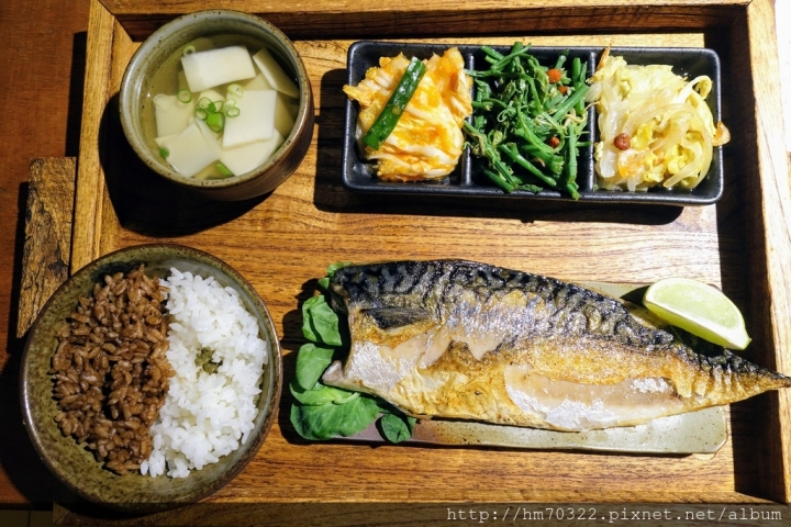 『新北美食』- 鶯歌區重慶街.喝茶天TEADAY / 鶯歌老街 / 茶餐廳