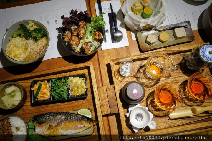 『新北美食』- 鶯歌區重慶街.喝茶天TEADAY / 鶯歌老街 / 茶餐廳