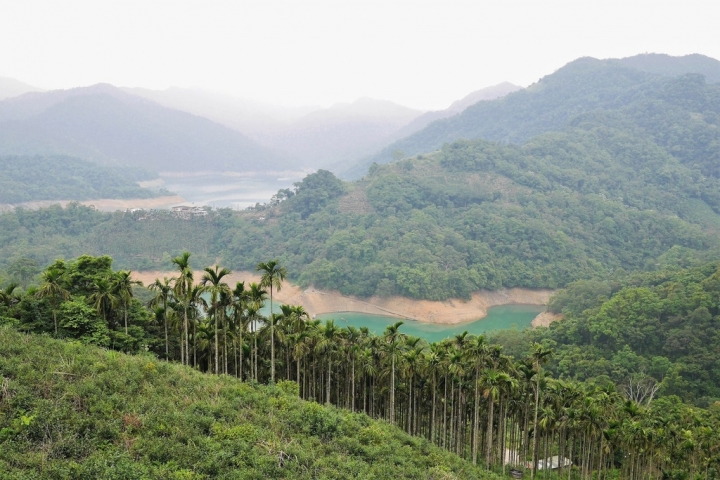 【新北石碇 | 景點】流淌在重重山巒間的一泓碧綠✲千島湖