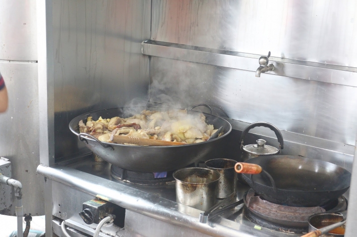 [台南][東區] 老邱羊肉爐 ~ 高CP老牌名店搬新家啦~
