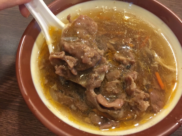 【食記】捷運台北車站/台大醫院站/南陽街美食。肥老闆羊肉焿~平價又大碗 味道也不錯