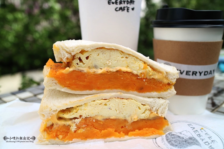 【中和早午餐】『EVERYDAY CAFE 』近永安市場站/手作吐司/咖啡.茶/排隊美食/近期推出晚間限定吃飽飽吐司