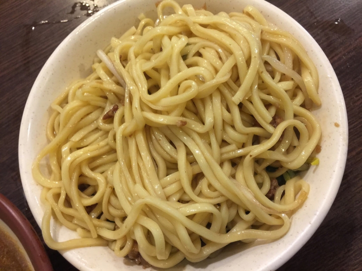 【食記】捷運台北車站/台大醫院站/南陽街美食。肥老闆羊肉焿~平價又大碗 味道也不錯