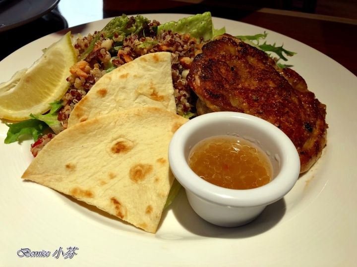 呼特斯餐廳HOOTERS(慶城店)呼拉圈女郎/啦啦隊制服/美式餐廳/漢堡/排餐(捷運南京復興站)