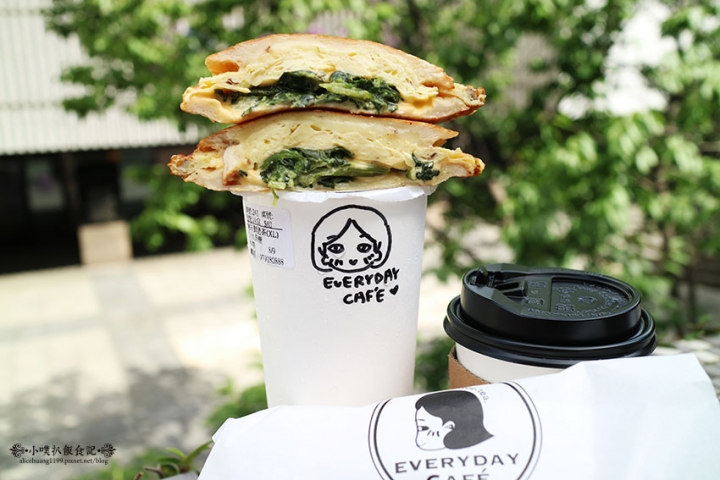 【中和早午餐】『EVERYDAY CAFE 』近永安市場站/手作吐司/咖啡.茶/排隊美食/近期推出晚間限定吃飽飽吐司